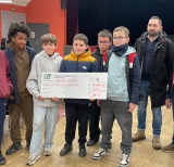 les jeunes footballeurs en pr�sence de St�phane et Quentin